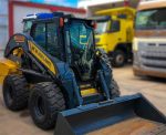 Minicargadora NEW HOLLAND L-225