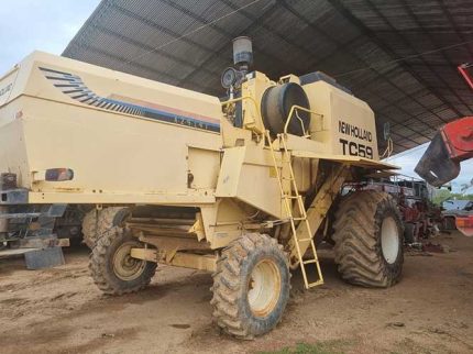 Cosechadora New Holland TC-59