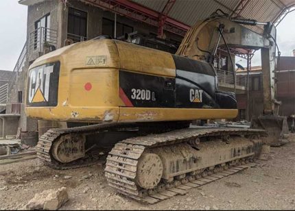 Excavadora CAT 320DL