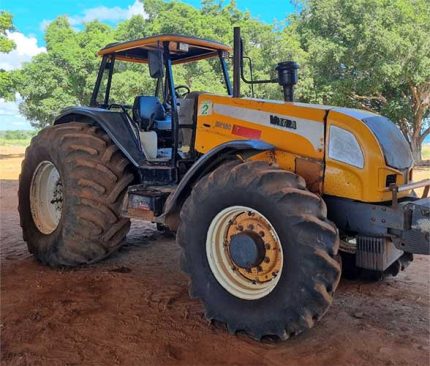 Tractor Agrícola Valtra BH180