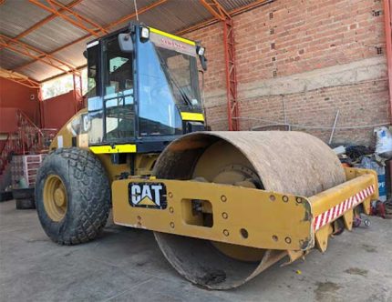 Vibrocompactadora Caterpillar CS533E XT