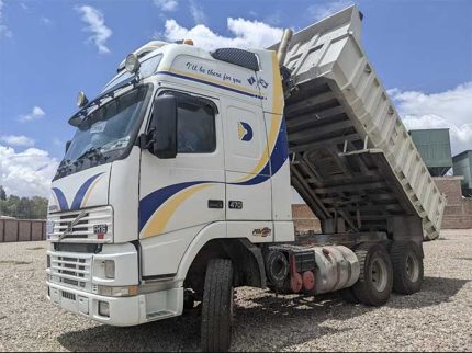 Camión Volqueta Volvo FH16