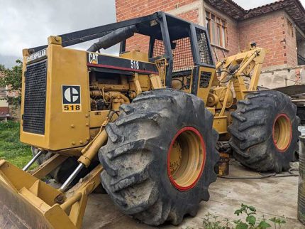 Skidder CAT 518