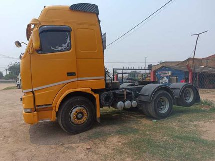 Tracto camión Volvo FH16