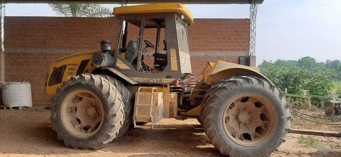 Tractor agrícola Pauny 540C