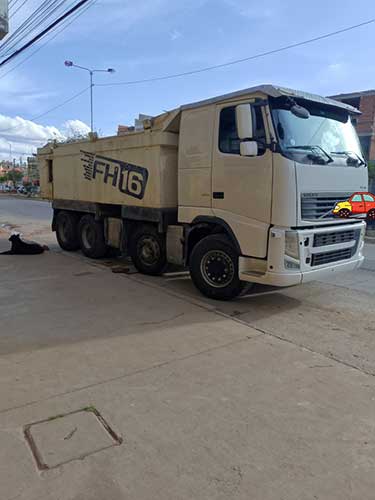 Volqueta Volvo Fh16 660 araña