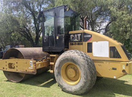 Vibrocompactadora CAT CS533E